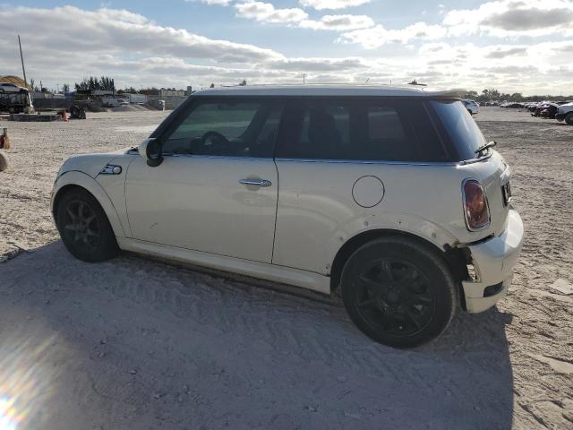 2010 Mini Cooper VIN: WMWMF3C56ATZ24450 Lot: 50861654