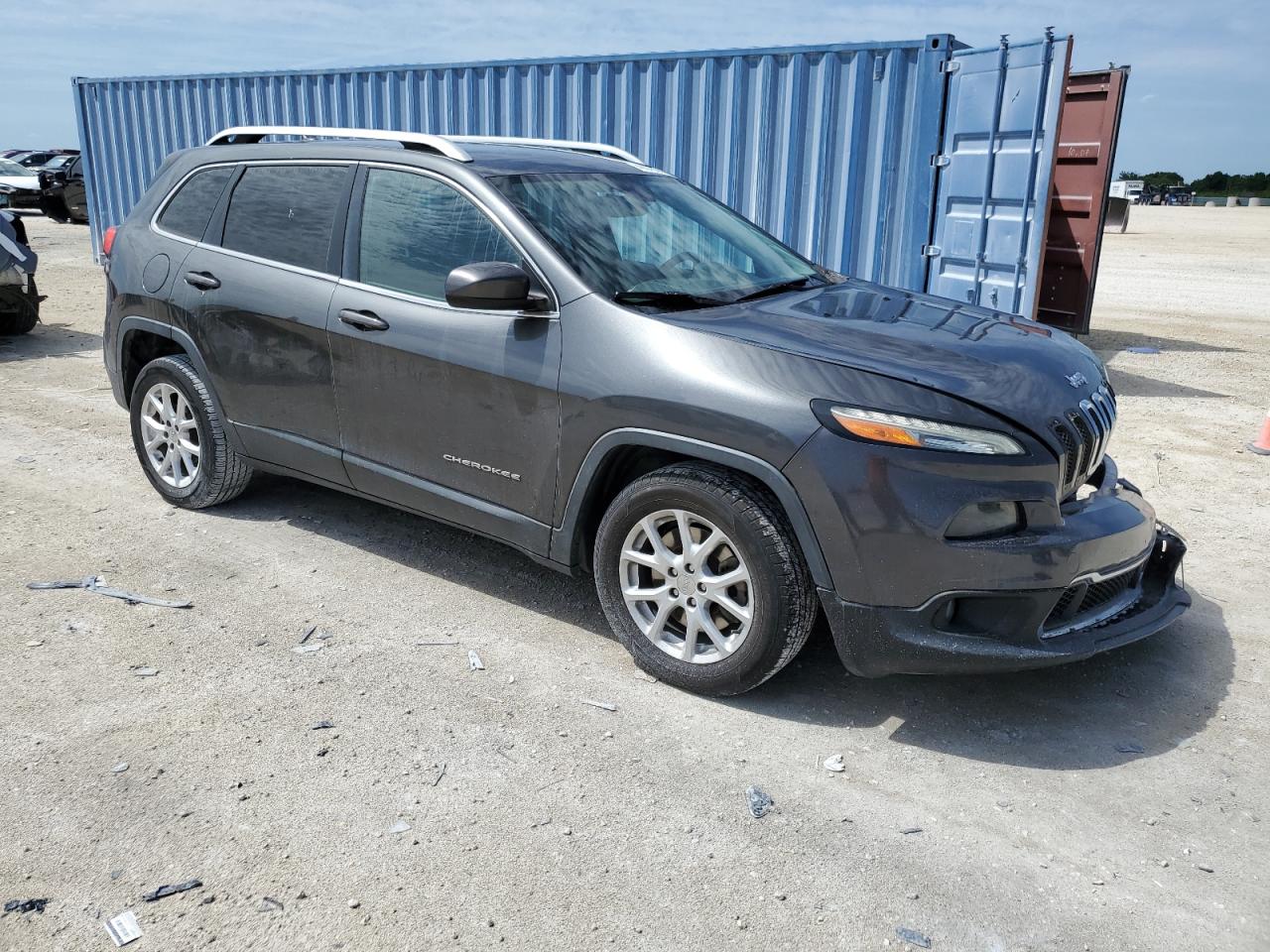 1C4PJLCB3FW627372 2015 Jeep Cherokee Latitude