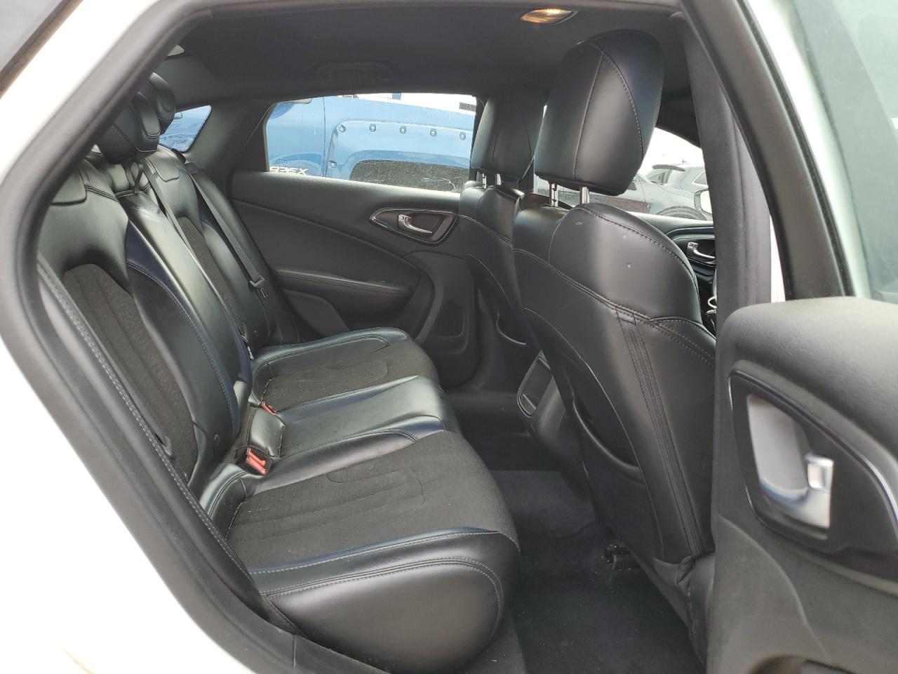 1C3CCCBB9GN161467 2016 Chrysler 200 S