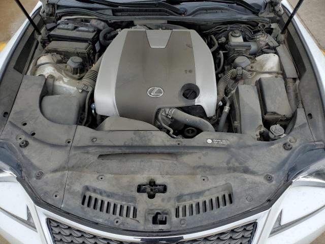 2015 Lexus RC - Image 11