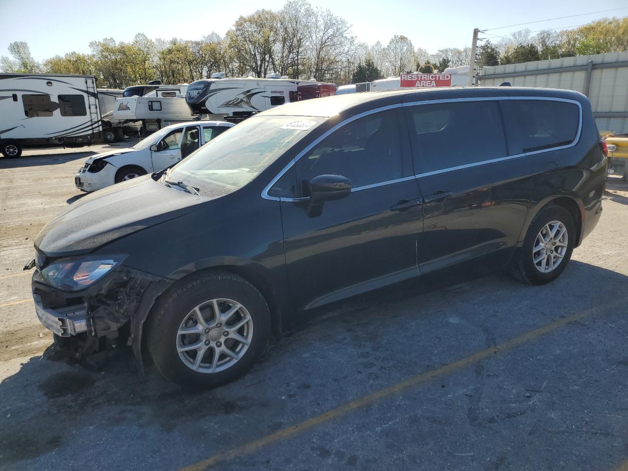 2017 Chrysler Pacifica Lx vin: 2C4RC1CG5HR502808