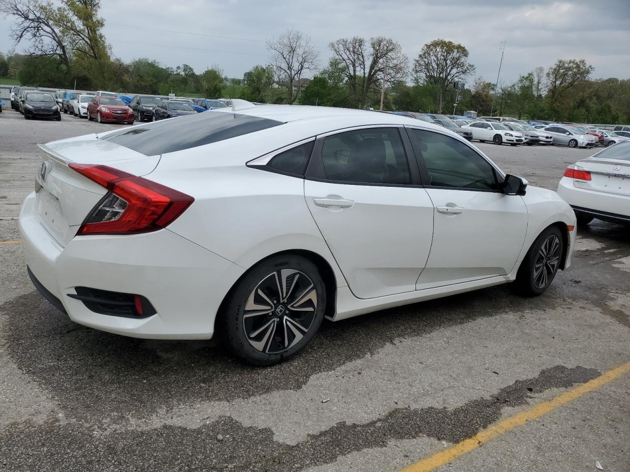 JHMFC1F70JX022745 2018 Honda Civic Exl