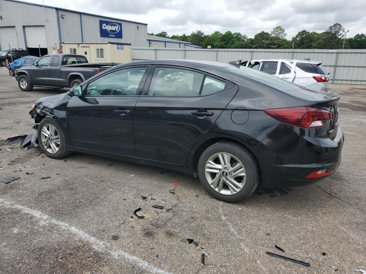 2020 Hyundai Elantra Sel vin: 5NPD84LF3LH575394