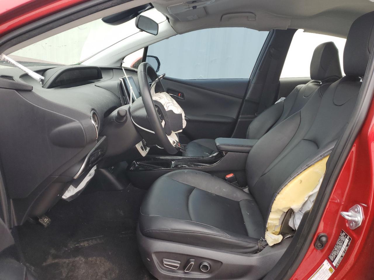 JTDKARFP7H3030377 2017 Toyota Prius Prime