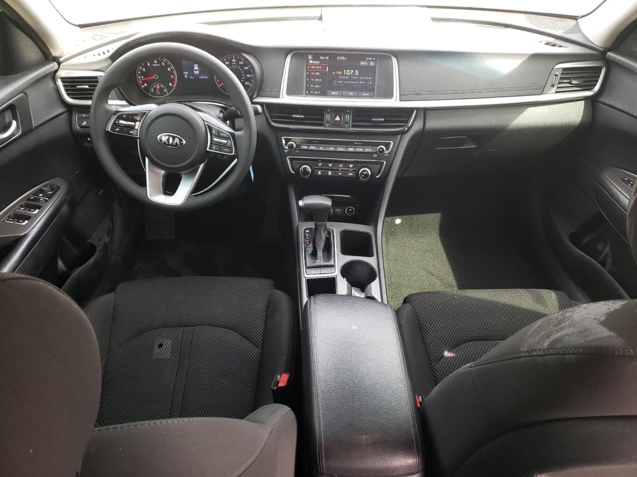 5XXGT4L3XKG348053 2019 Kia Optima Lx