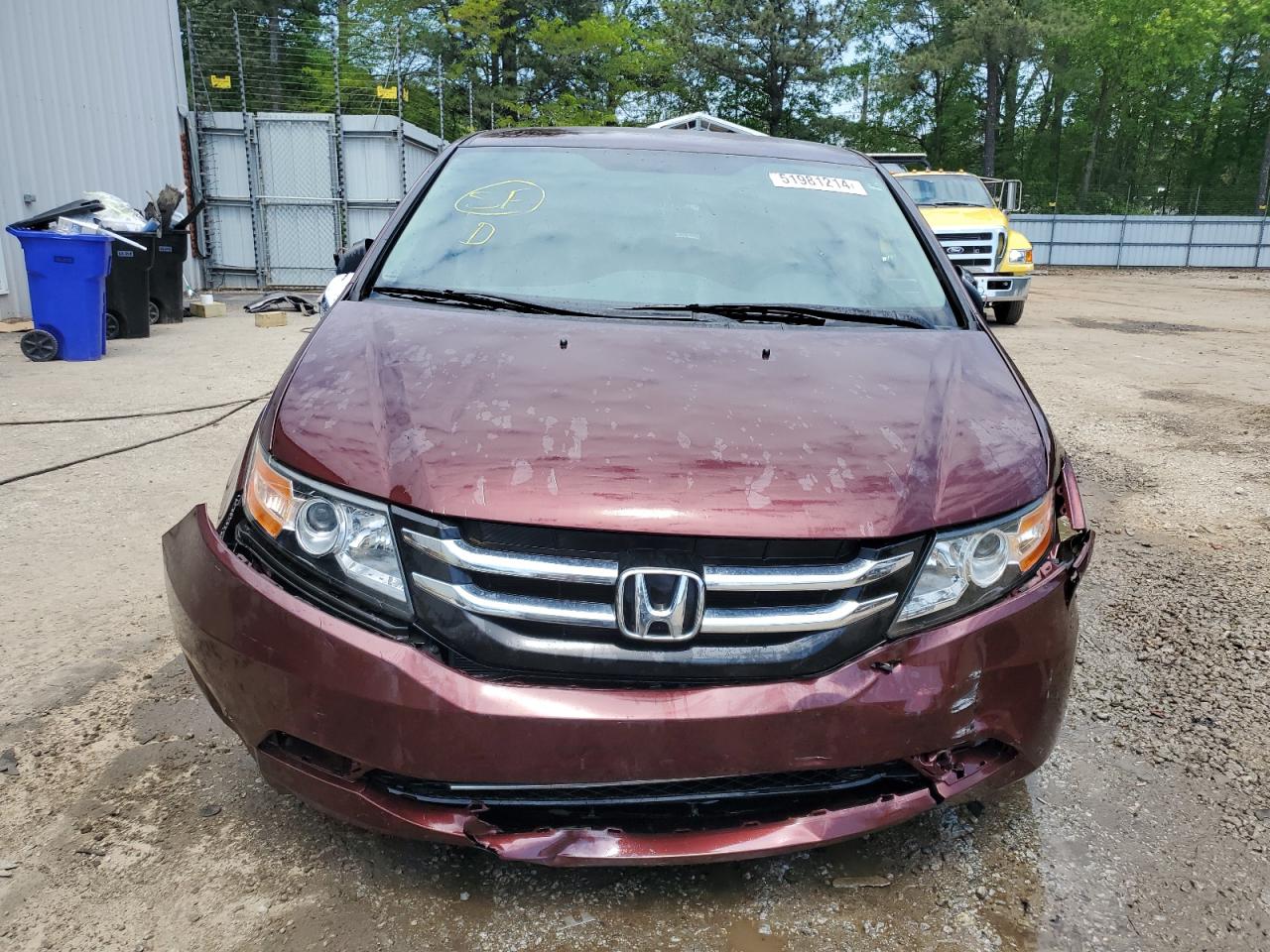 2016 Honda Odyssey Se vin: 5FNRL5H38GB141114