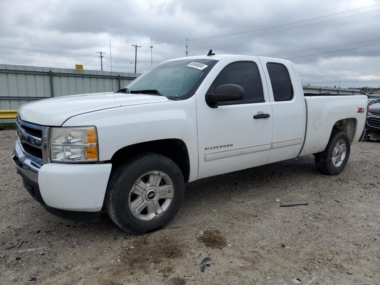 1GCSKSE32AZ109865 2010 Chevrolet Silverado K1500 Lt