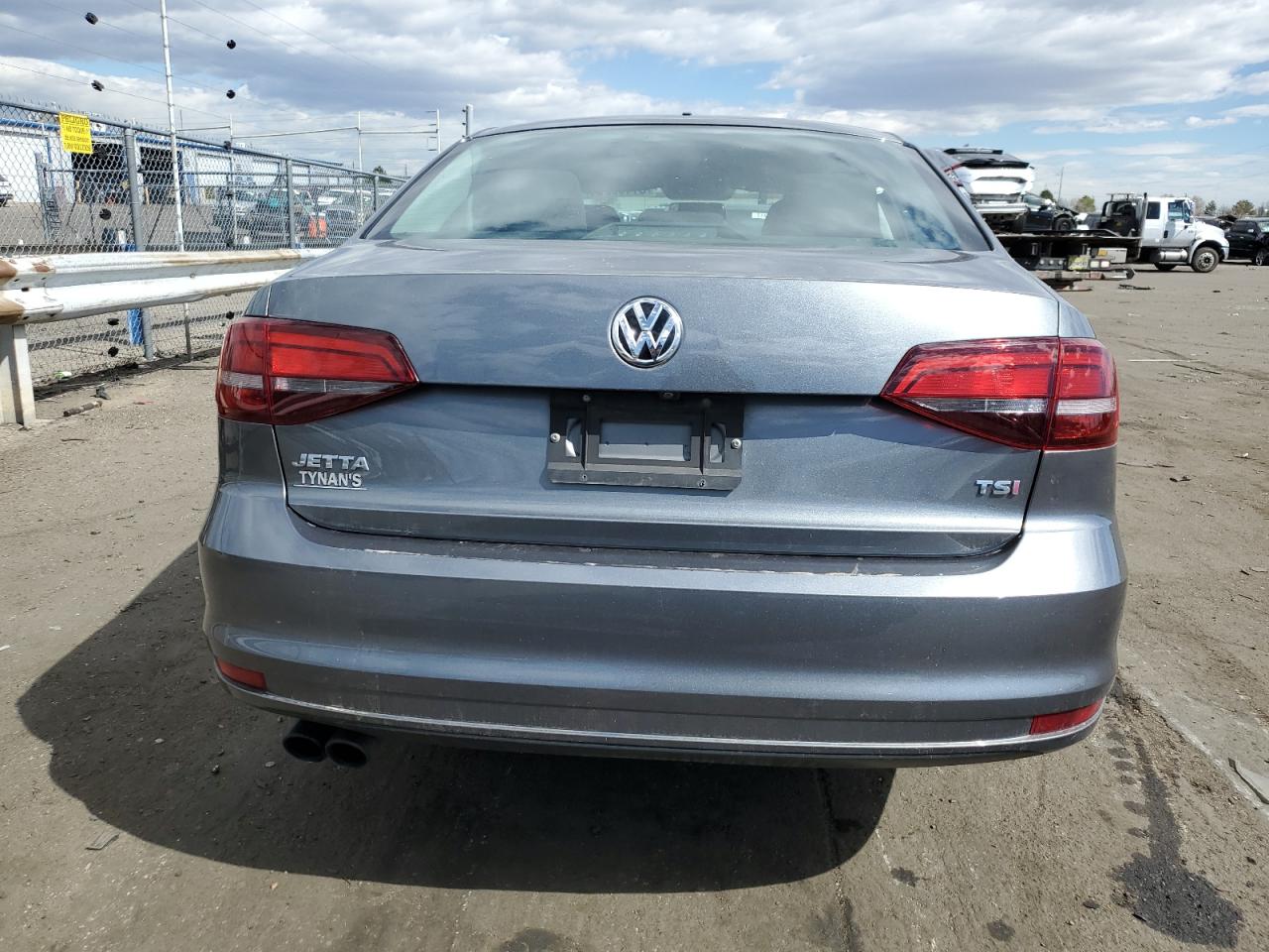 3VW2B7AJ2JM209089 2018 Volkswagen Jetta S