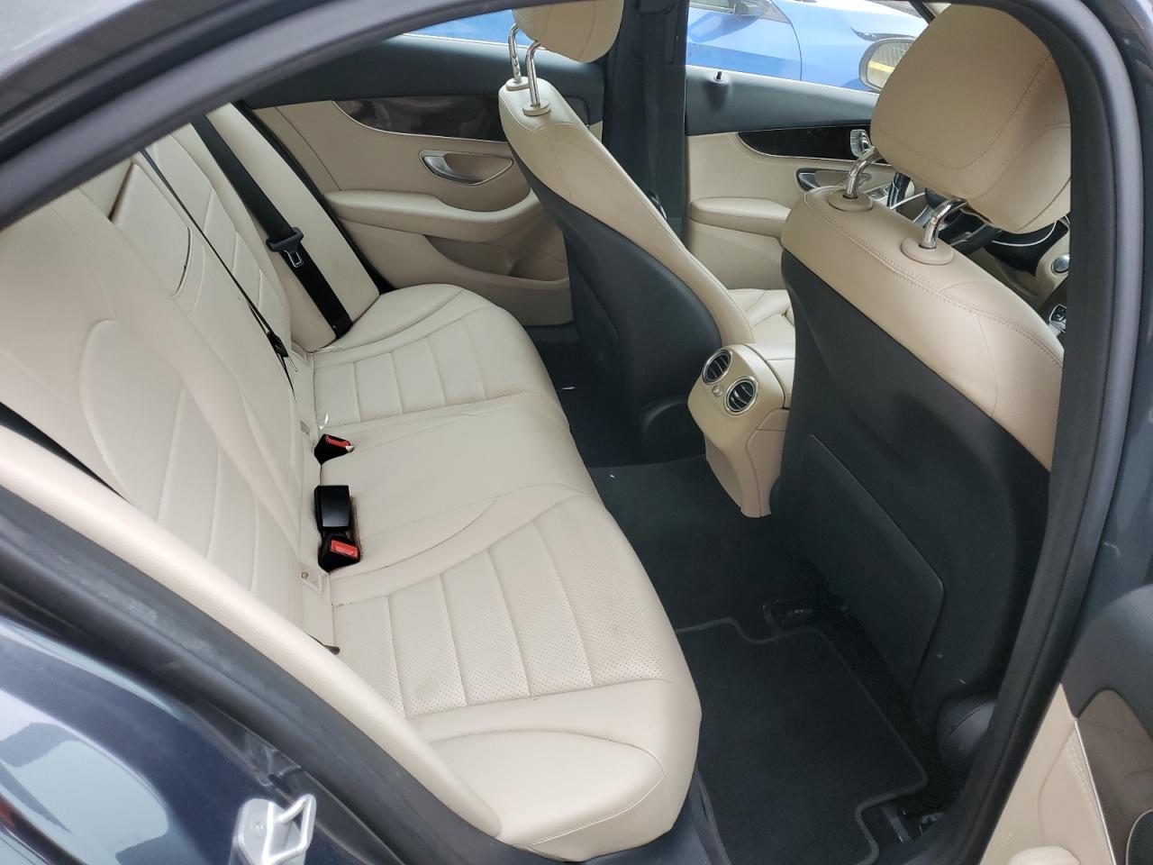 55SWF4KBXGU139903 2016 Mercedes-Benz C 300 4Matic