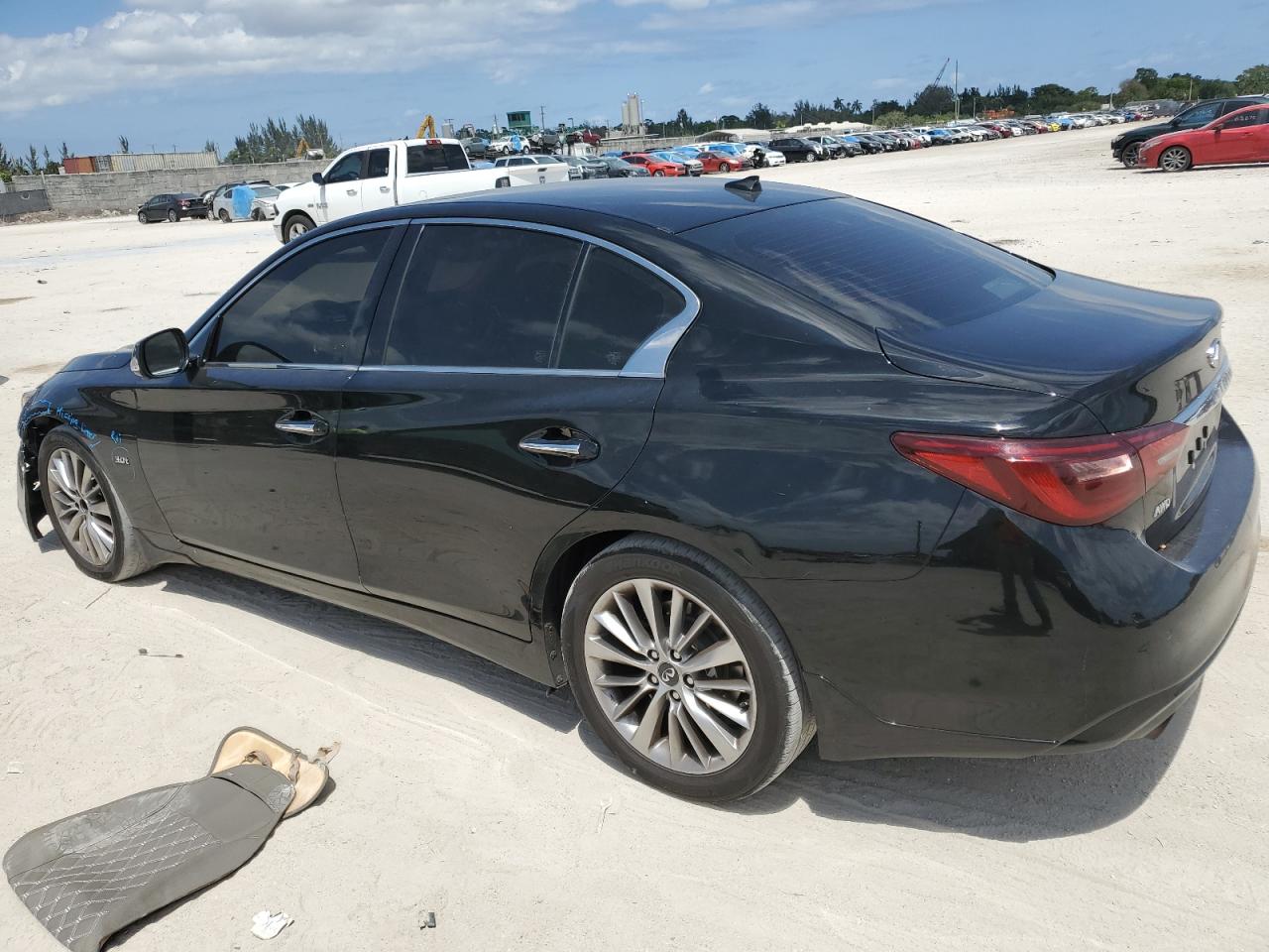 JN1EV7AR6JM434823 2018 Infiniti Q50 Luxe