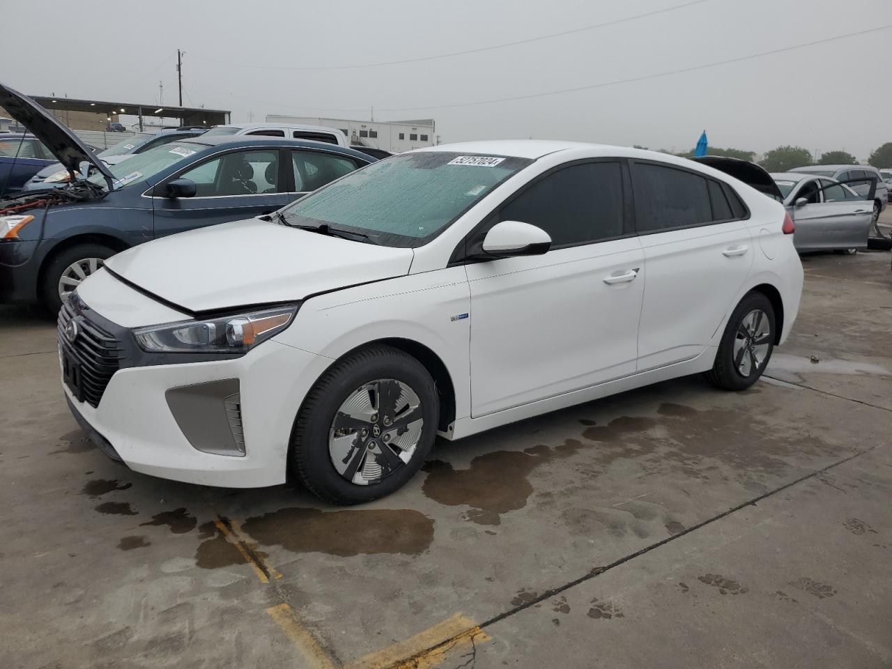 2017 Hyundai Ioniq Blue vin: KMHC65LC8HU034525