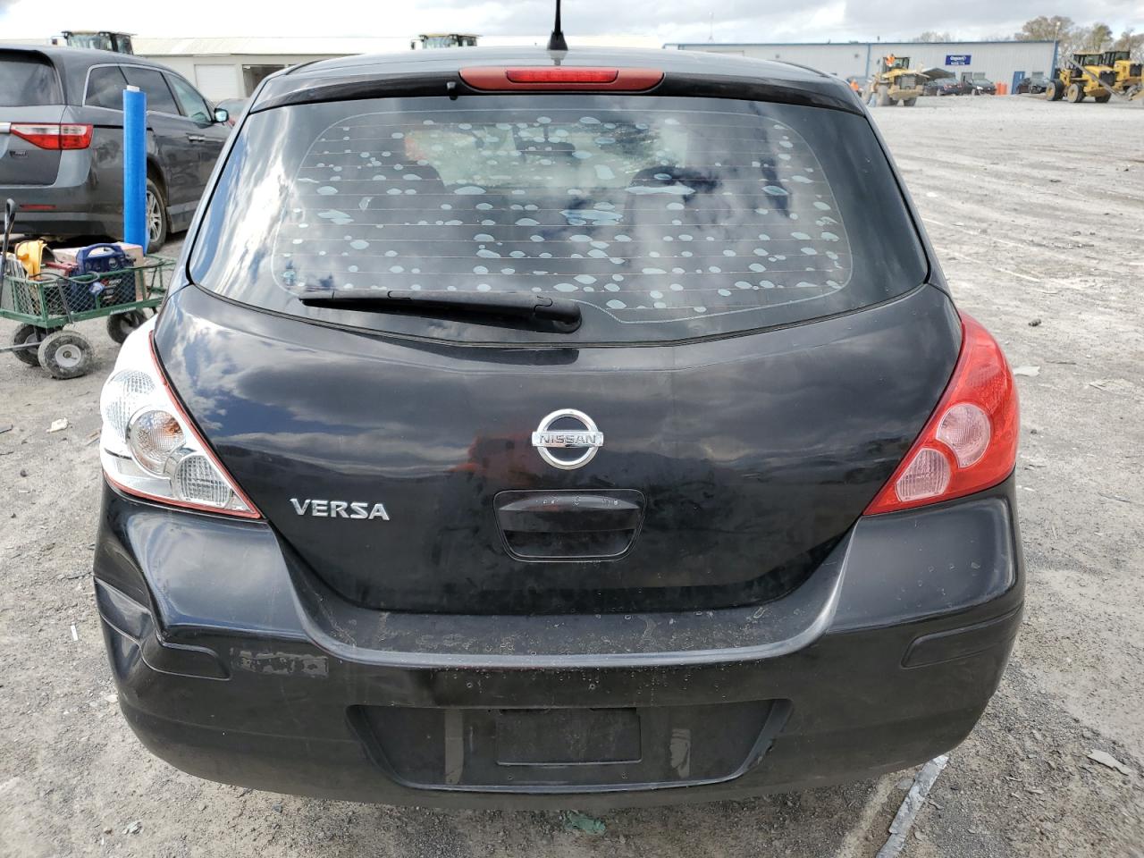 3N1BC1CP8BL369857 2011 Nissan Versa S