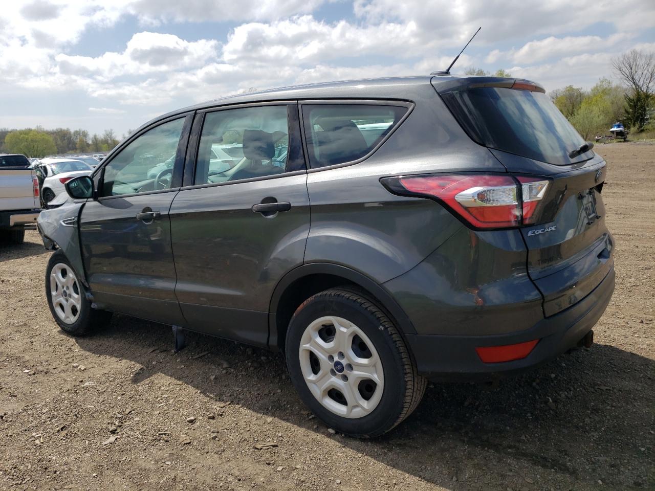 1FMCU0F73JUB23626 2018 Ford Escape S