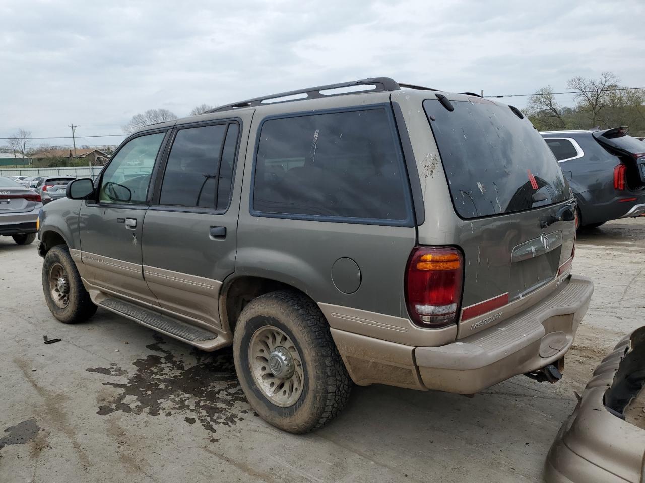 4M2DU76E1YUJ44821 2000 Mercury Mountaineer