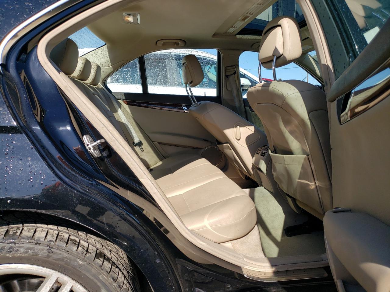 WDDGF56X99R065751 2009 Mercedes-Benz C 350