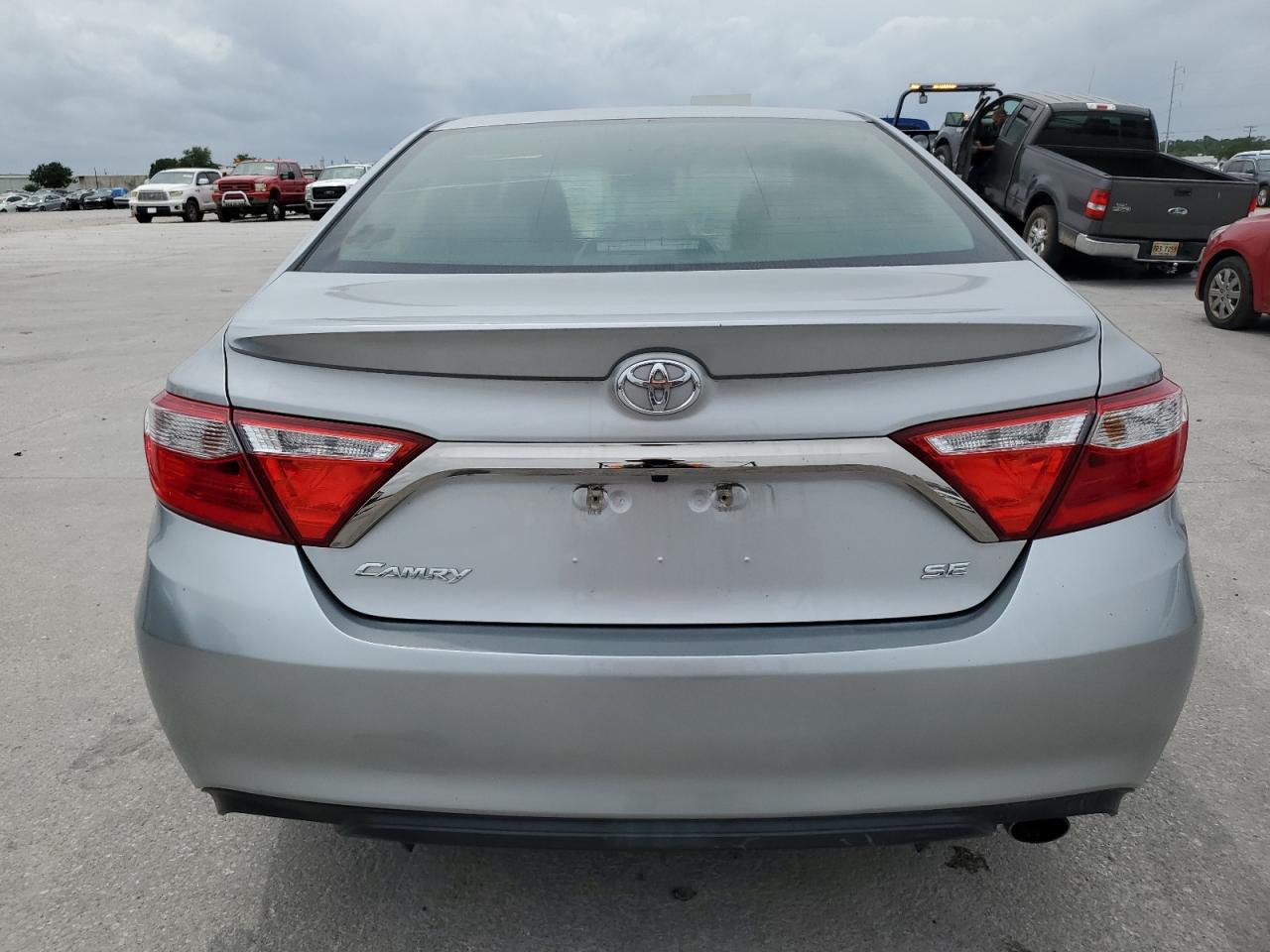 4T1BF1FK4HU758963 2017 Toyota Camry Le