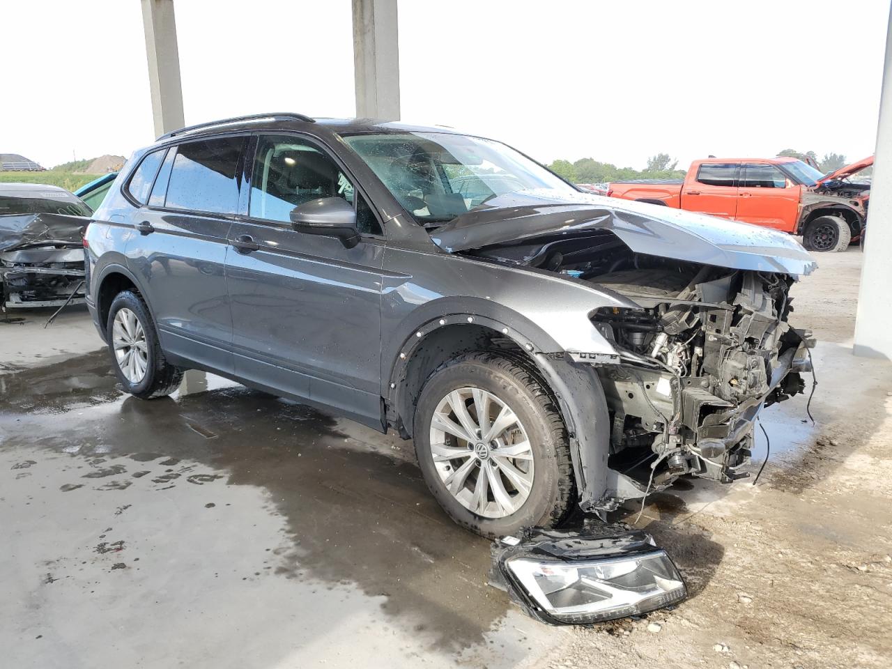 3VV1B7AX6LM053467 2020 Volkswagen Tiguan S