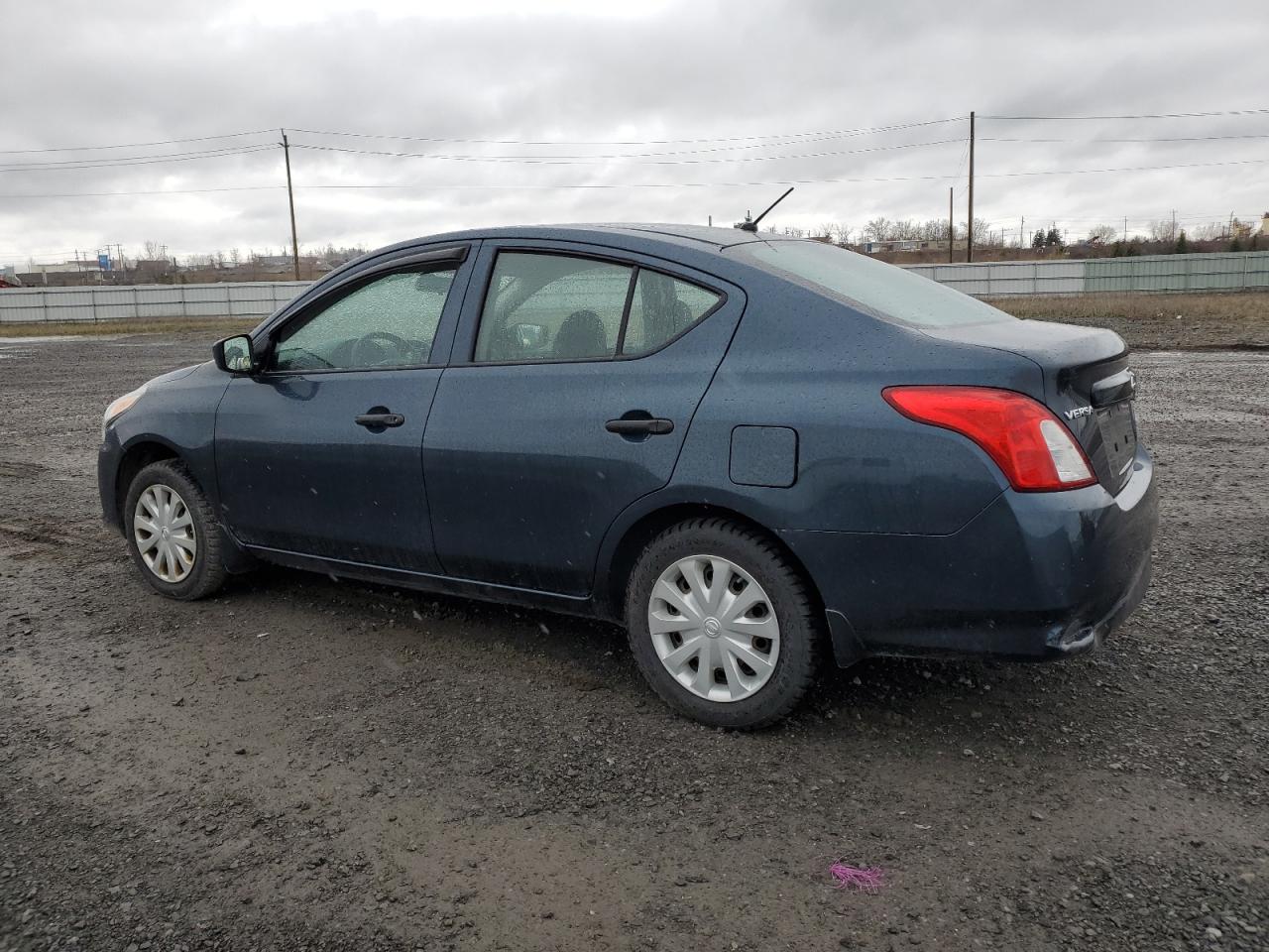 2016 Nissan Versa S vin: 3N1CN7AP5GL913128