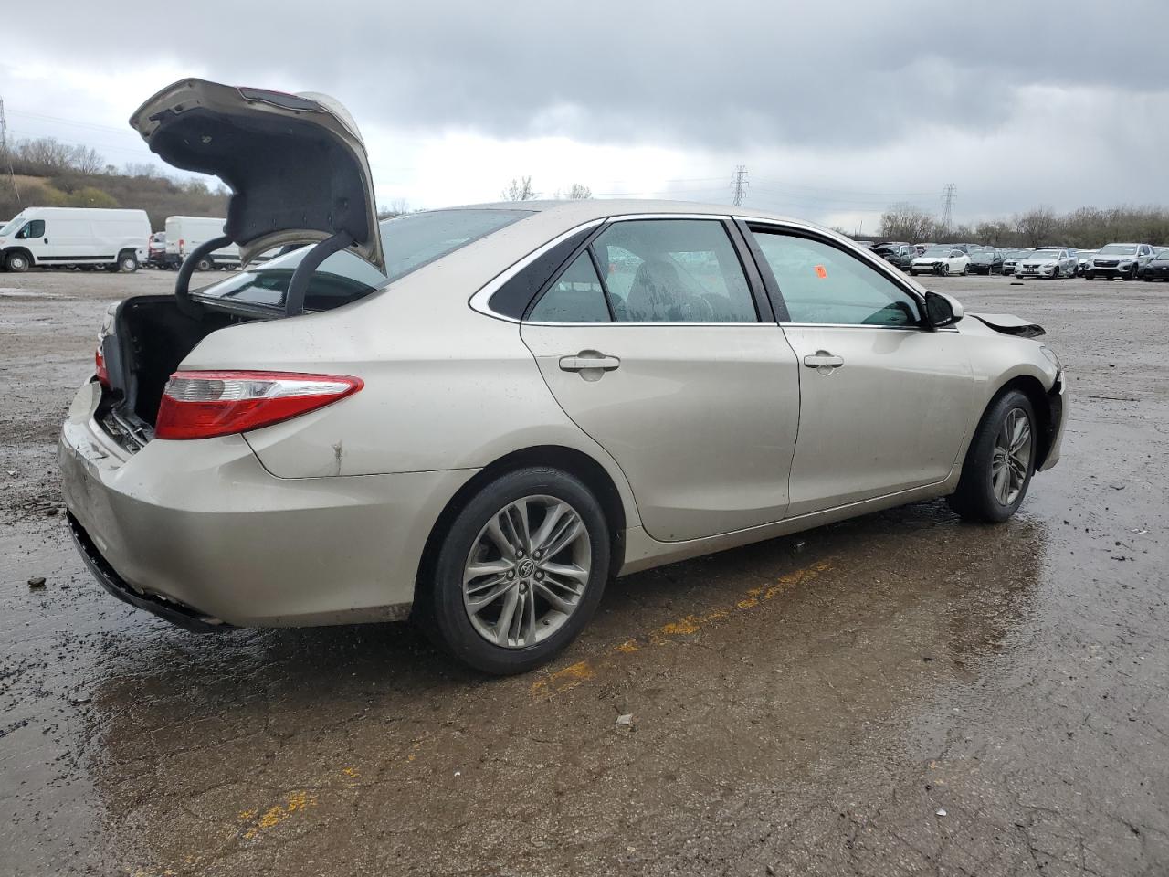 2016 Toyota Camry Le vin: 4T1BF1FK4GU511599