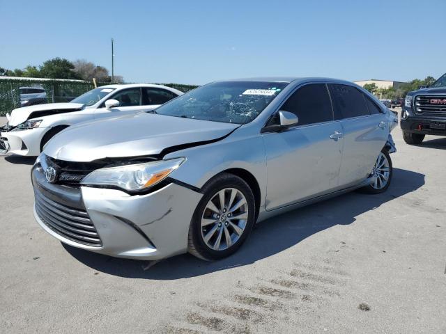 Lot #2502972937 2015 TOYOTA CAMRY LE salvage car