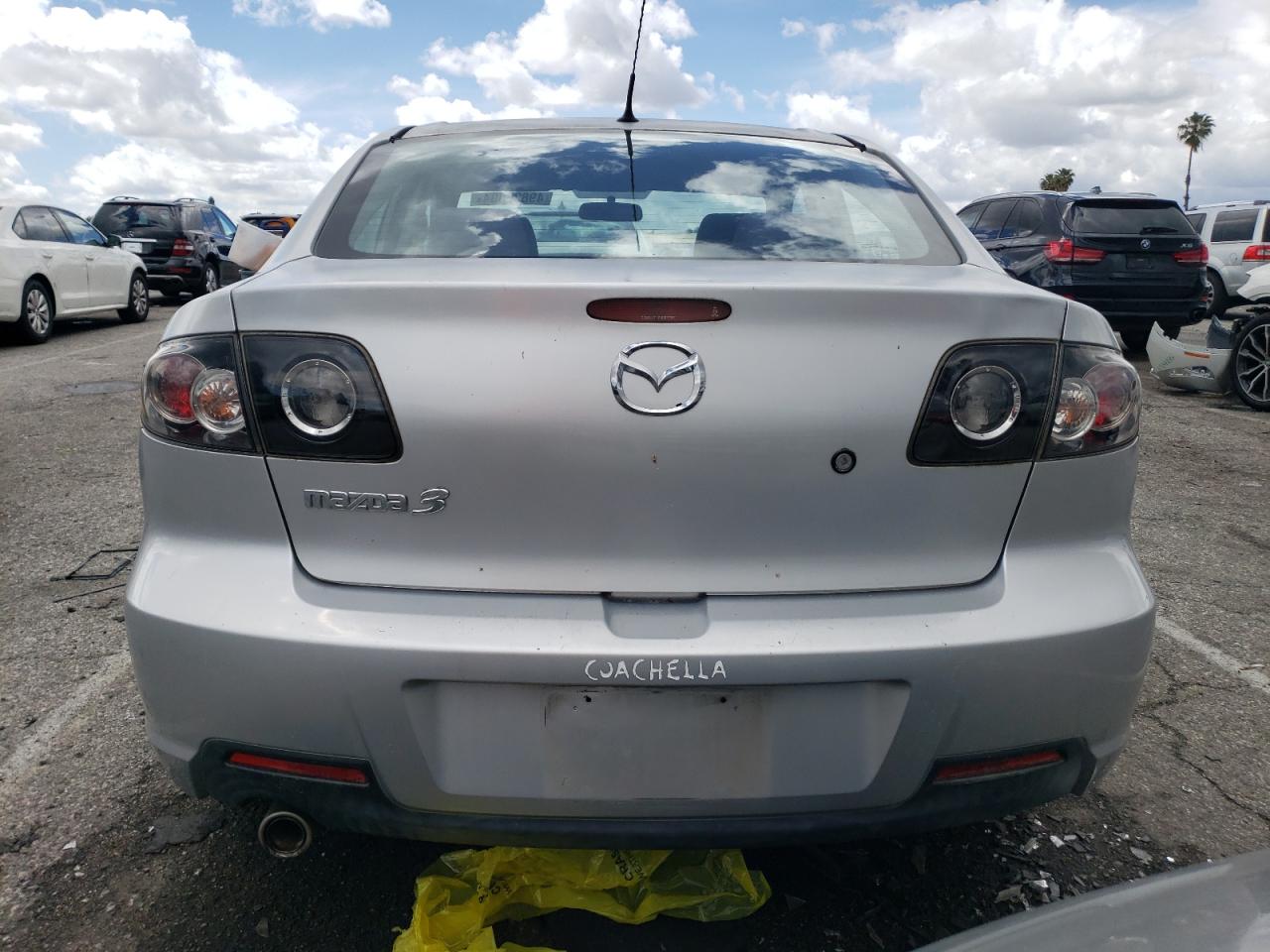 JM1BK32G171653083 2007 Mazda 3 I