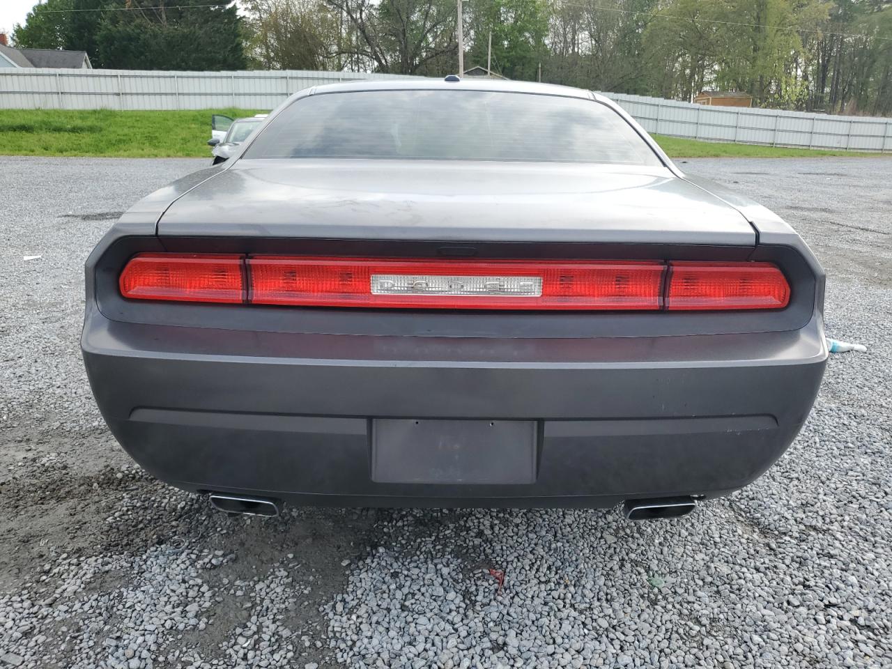 2C3CDYAG9DH581502 2013 Dodge Challenger Sxt