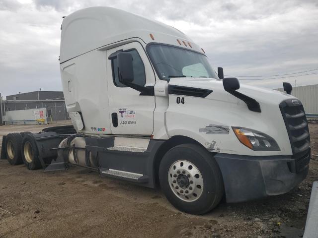 Global Auto Auctions: 2020 FREIGHTLINER CASCADIA 1