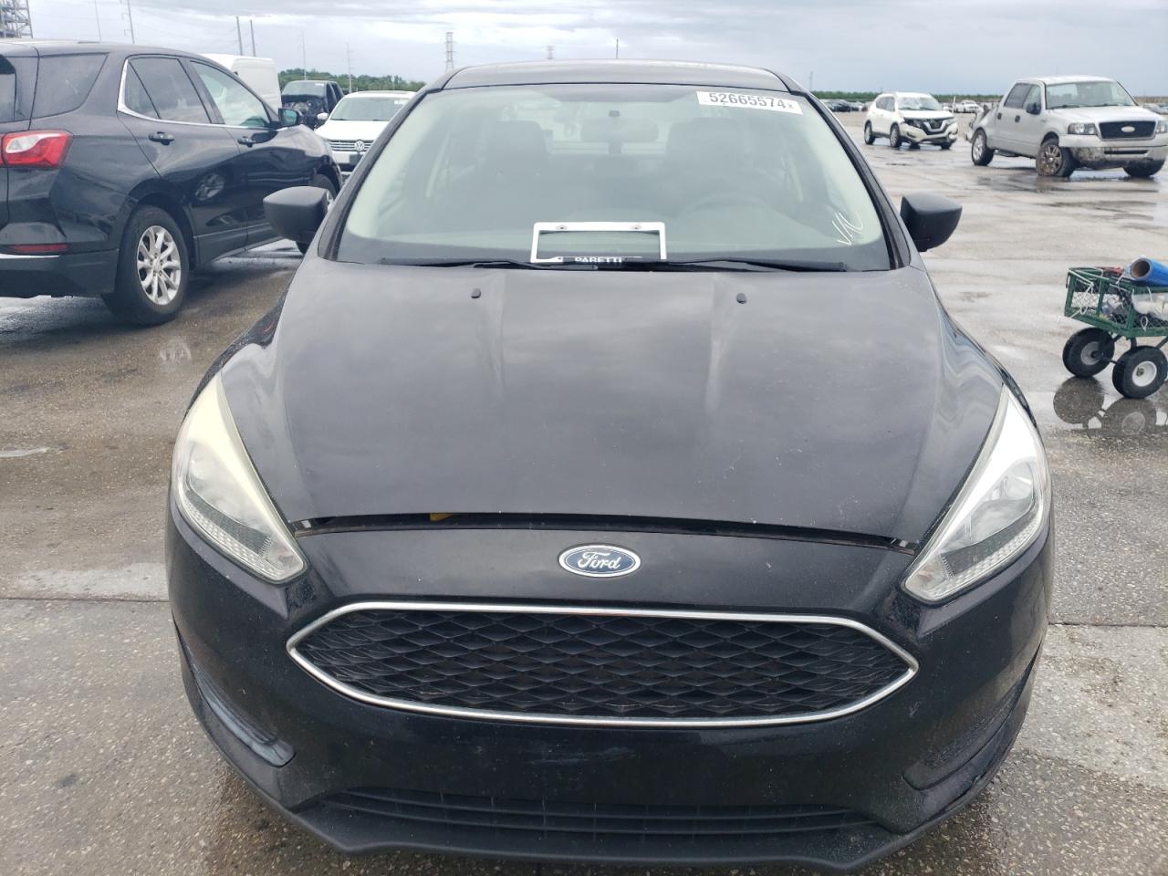 2017 Ford Focus S vin: 1FADP3E28HL276676