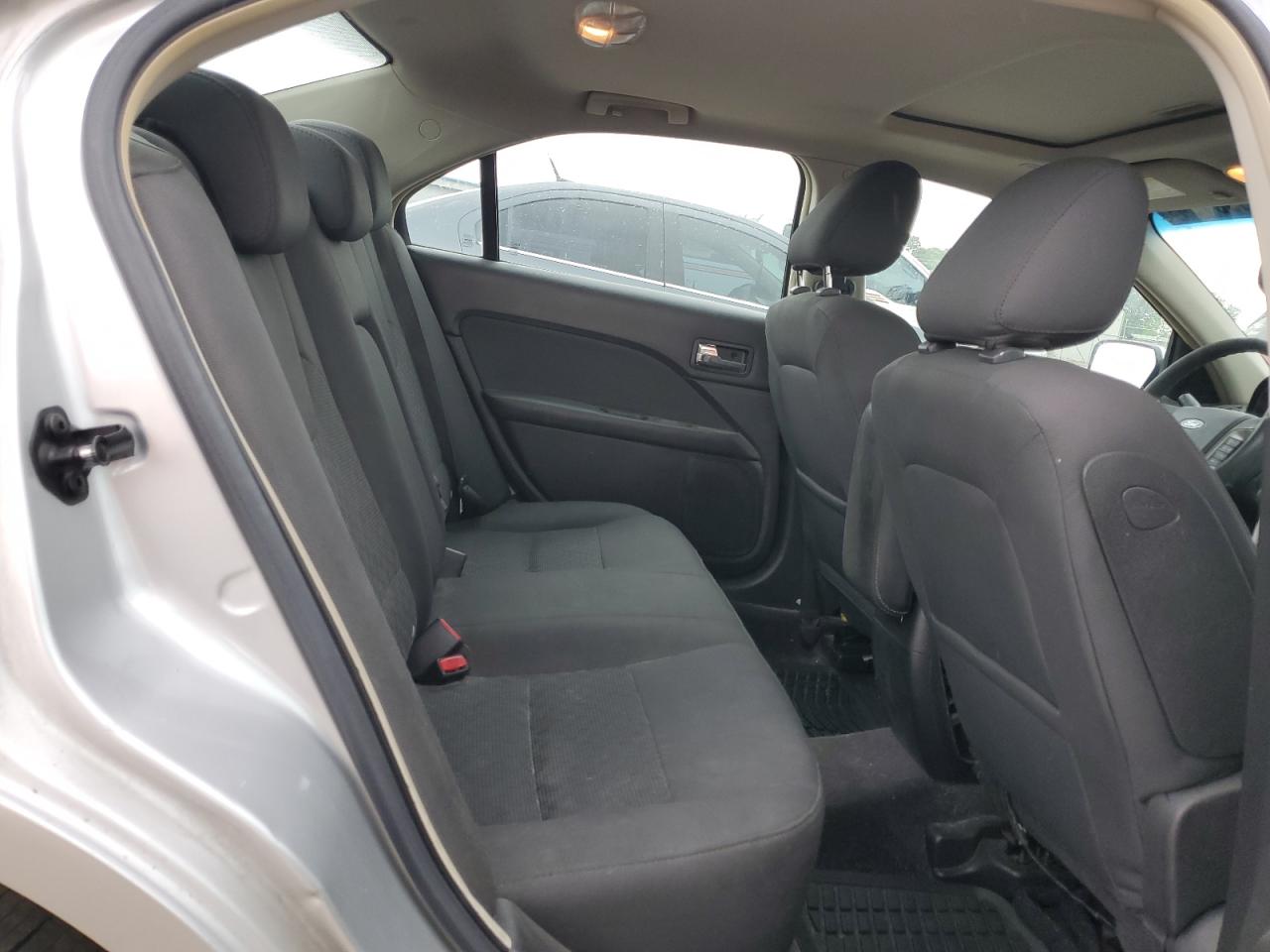 3FAHP0HA6AR294278 2010 Ford Fusion Se