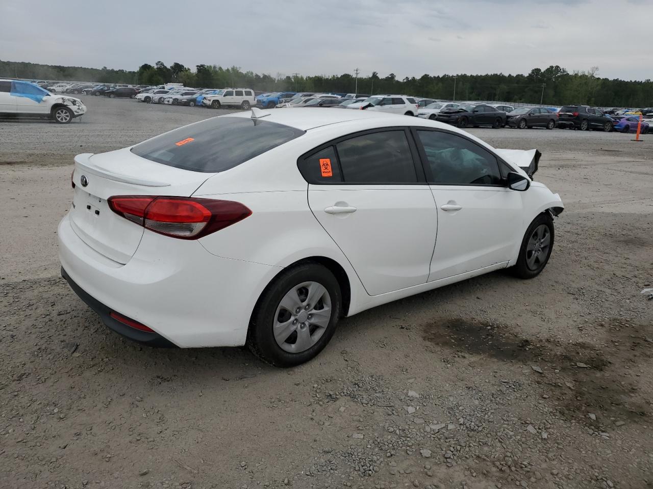 3KPFK4A77HE073568 2017 Kia Forte Lx