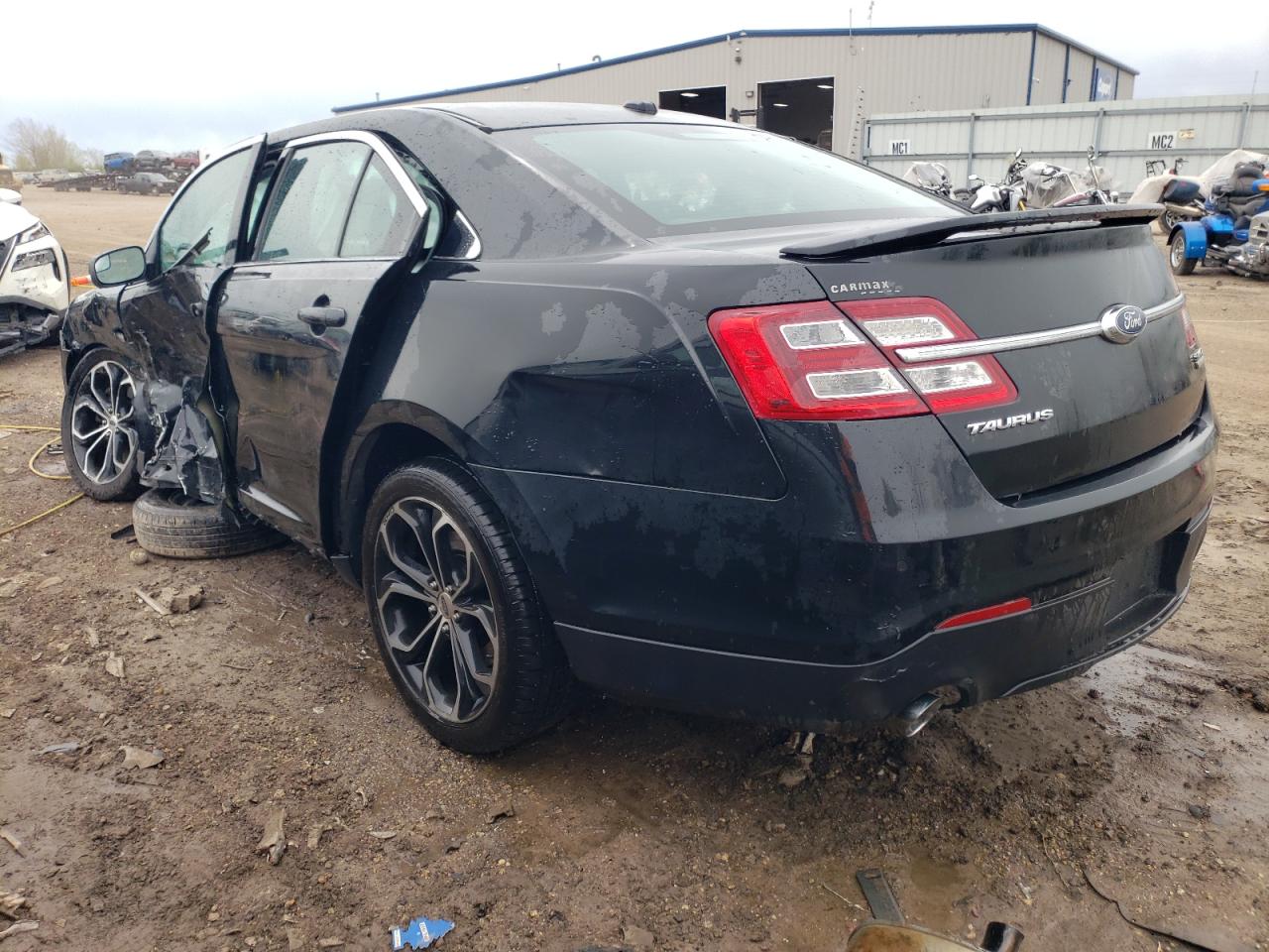 1FAHP2KT9FG172728 2015 Ford Taurus Sho