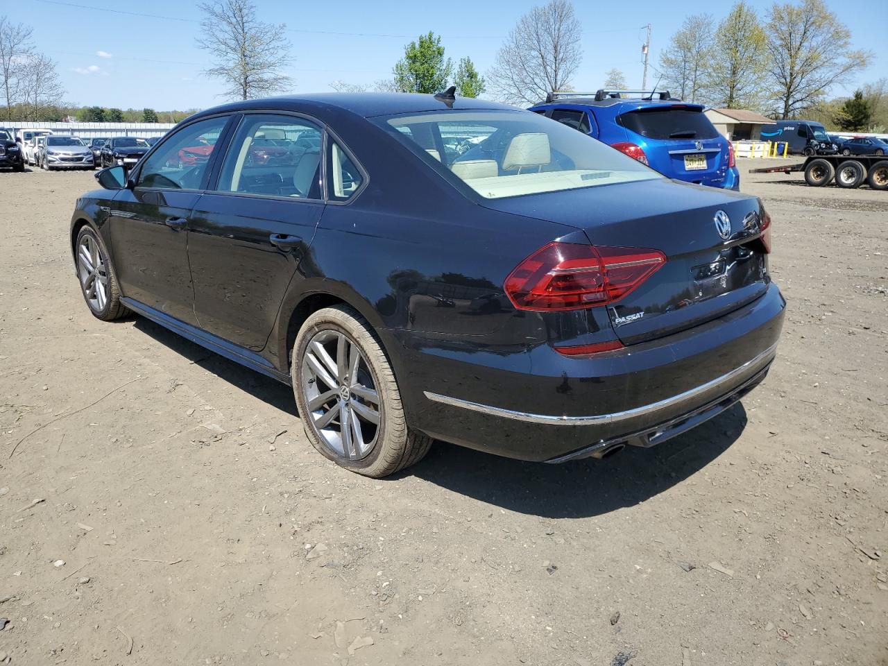 1VWAA7A36JC038056 2018 Volkswagen Passat S