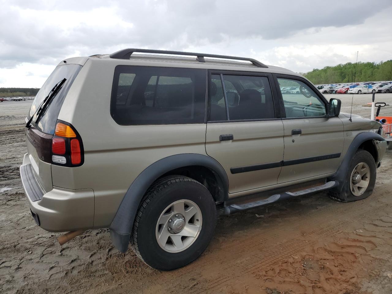 JA4LS21H33J001756 2003 Mitsubishi Montero Sport Es