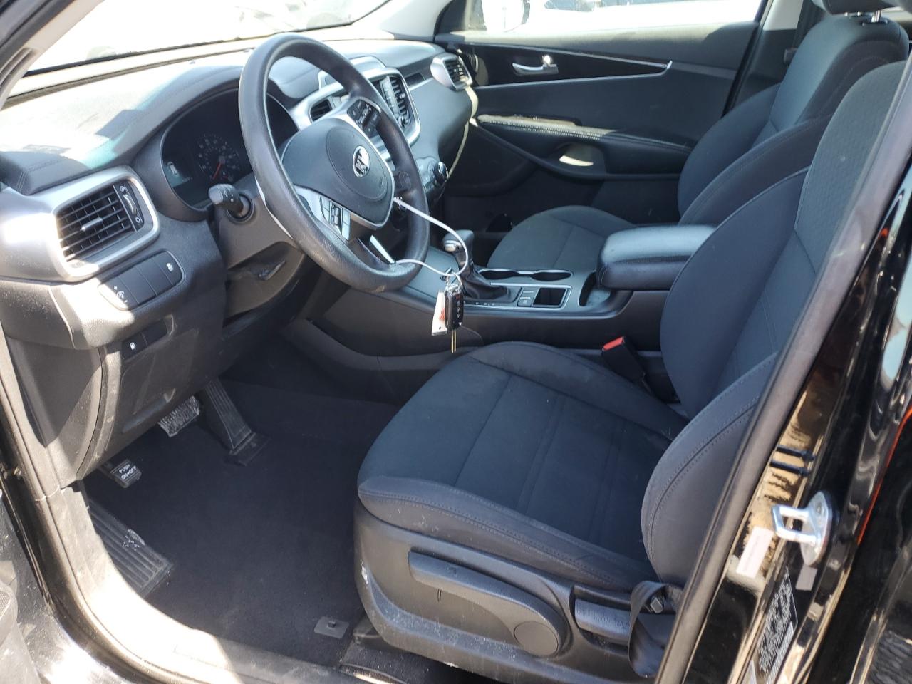 5XYPG4A38KG533785 2019 Kia Sorento L