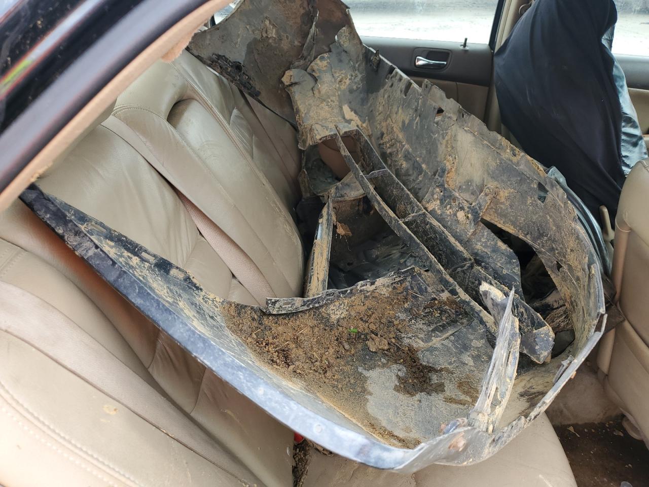 1HGCM56834A107606 2004 Honda Accord Ex