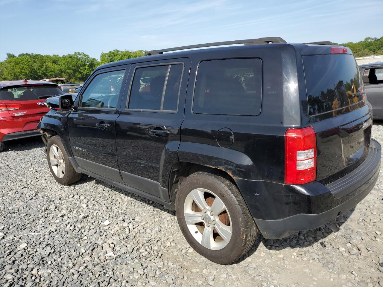 1C4NJPBB2DD213203 2013 Jeep Patriot Sport