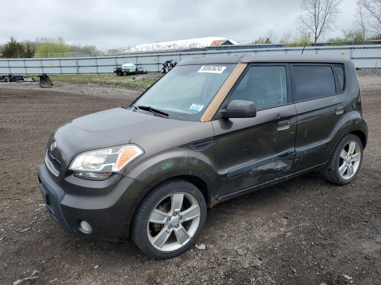 KNDJT2A2XA7032616 2010 Kia Soul +