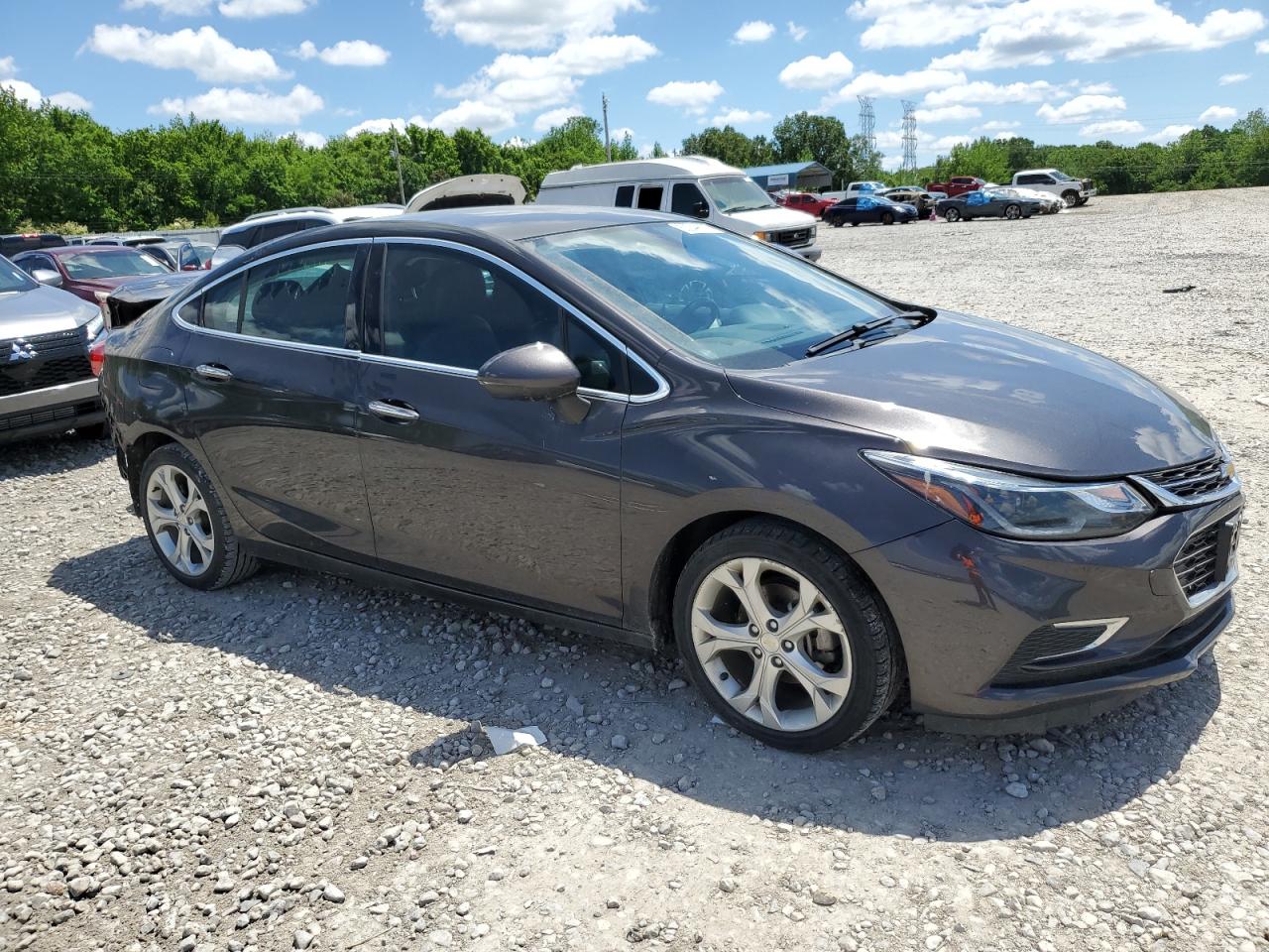 2017 Chevrolet Cruze Premier vin: 1G1BF5SM4H7236361