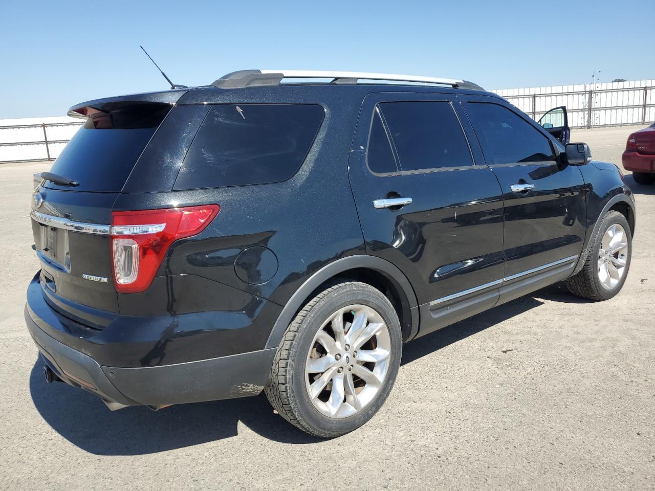 1FM5K7D83FGC24156 2015 Ford Explorer Xlt