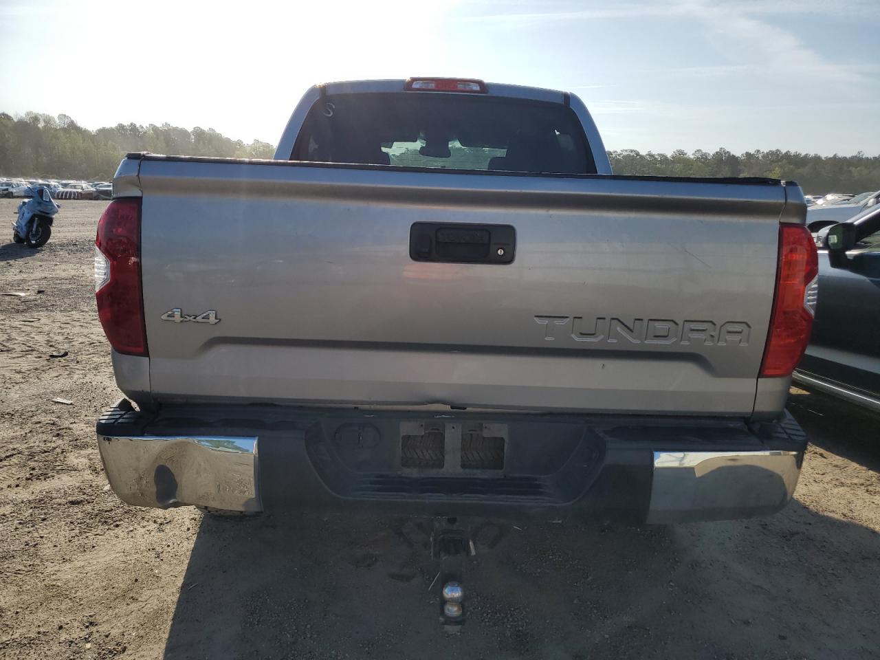 5TFDW5F13FX417481 2015 Toyota Tundra Crewmax Sr5