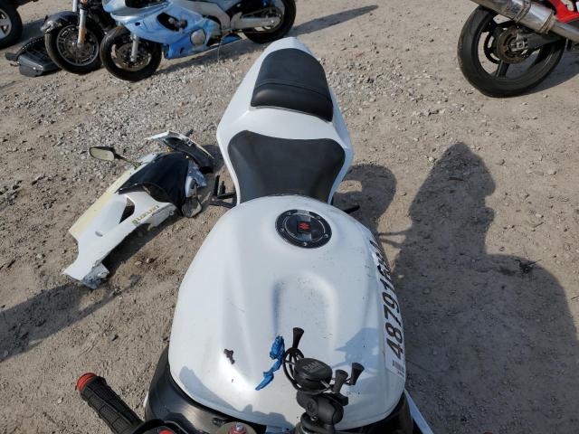 2004 SUZUKI GSXR1000 - JS1GT75AX42104905