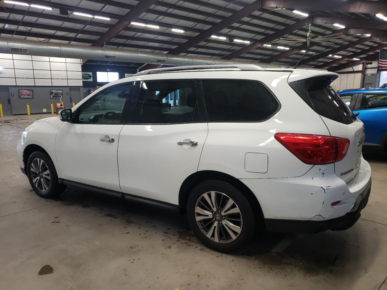 Lot #2441135630 2018 NISSAN PATHFINDER