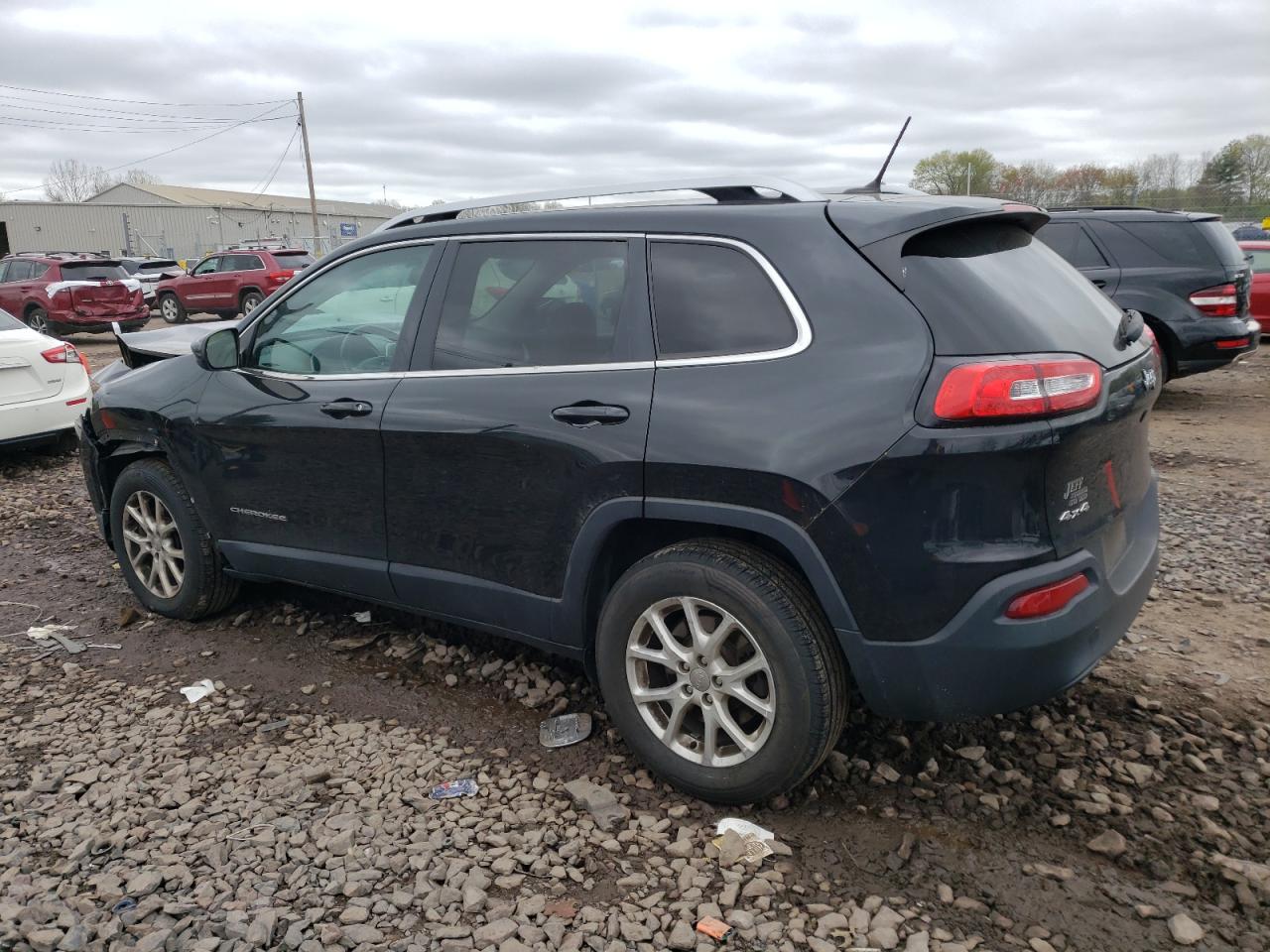 1C4PJMCB8GW221255 2016 Jeep Cherokee Latitude