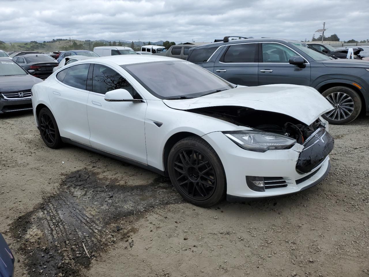 5YJSA1CG4DFP16931 2013 Tesla Model S