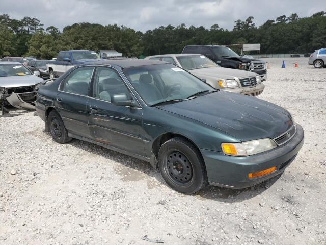 1996 Honda Accord Lx VIN: 1HGCD5638TA017872 Lot: 52651284