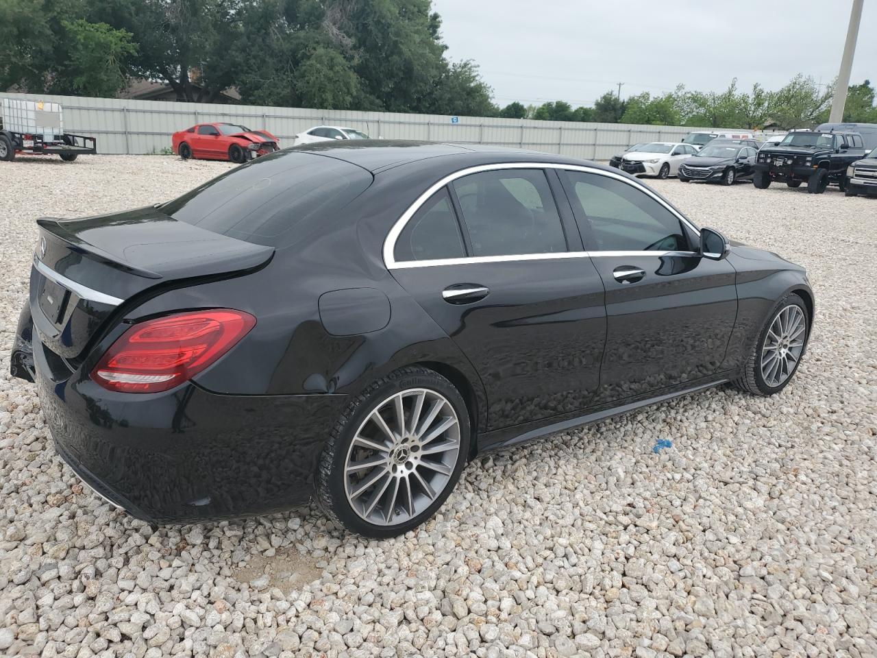 WDDWF4JB2JR397956 2018 Mercedes-Benz C 300