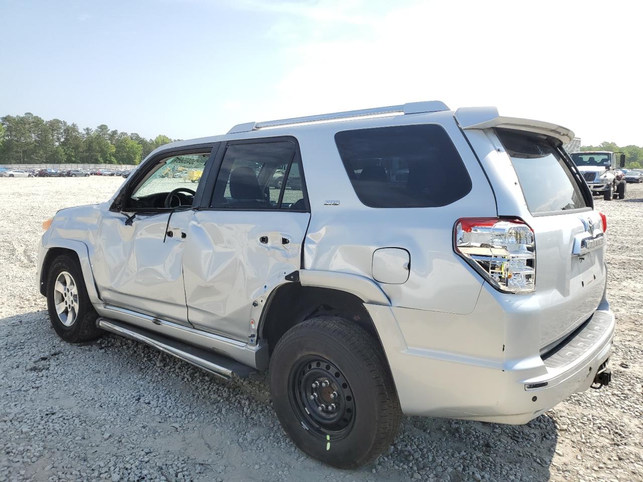 JTEZU5JR2B5021486 2011 Toyota 4Runner Sr5