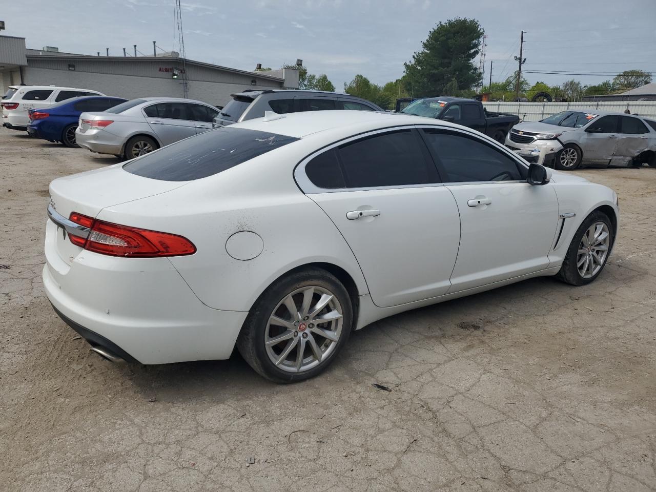 2015 Jaguar Xf 2.0T Premium vin: SAJWA0FS0FPU66643