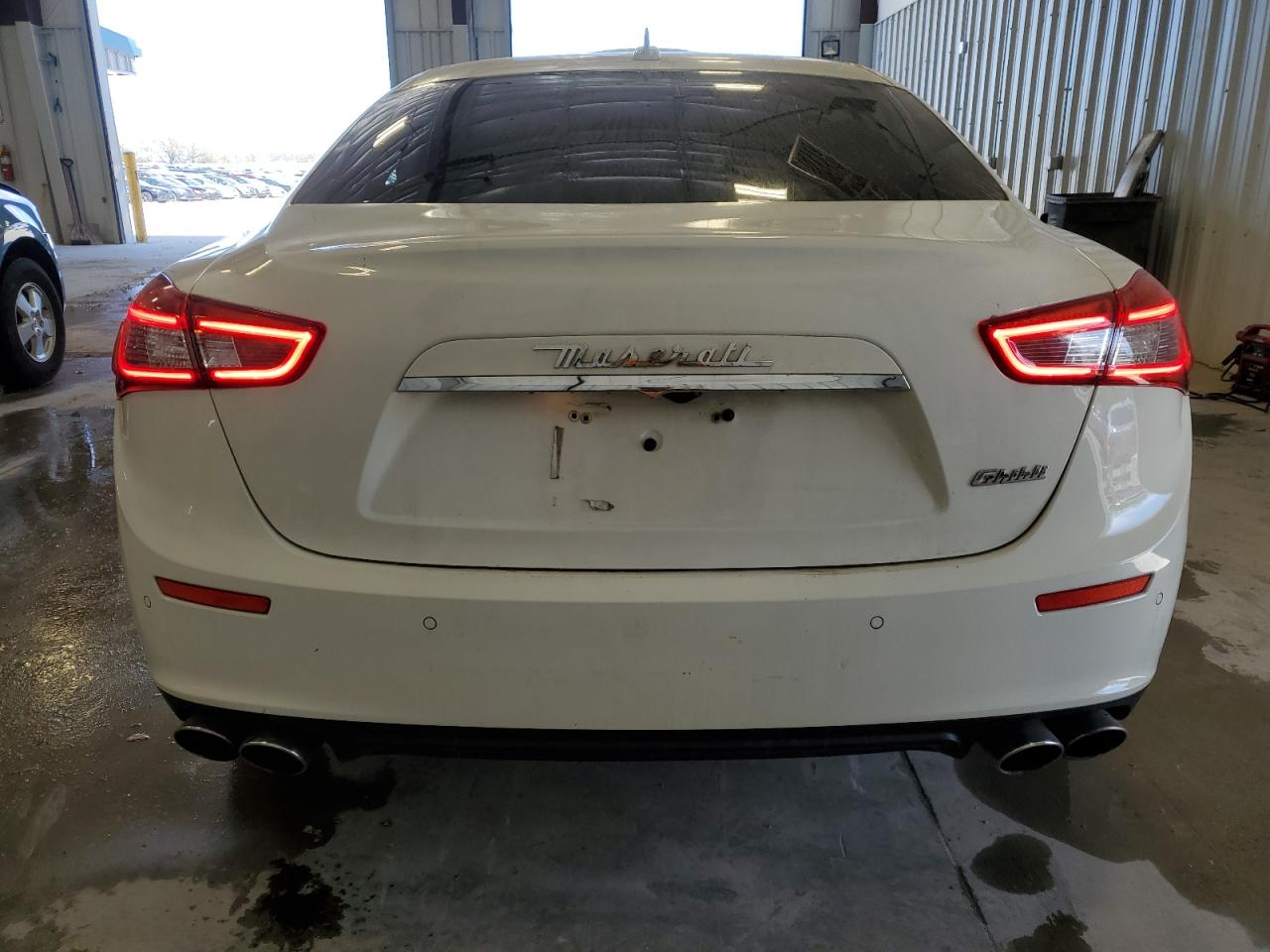 2015 Maserati Ghibli vin: ZAM57XSA7F1155109