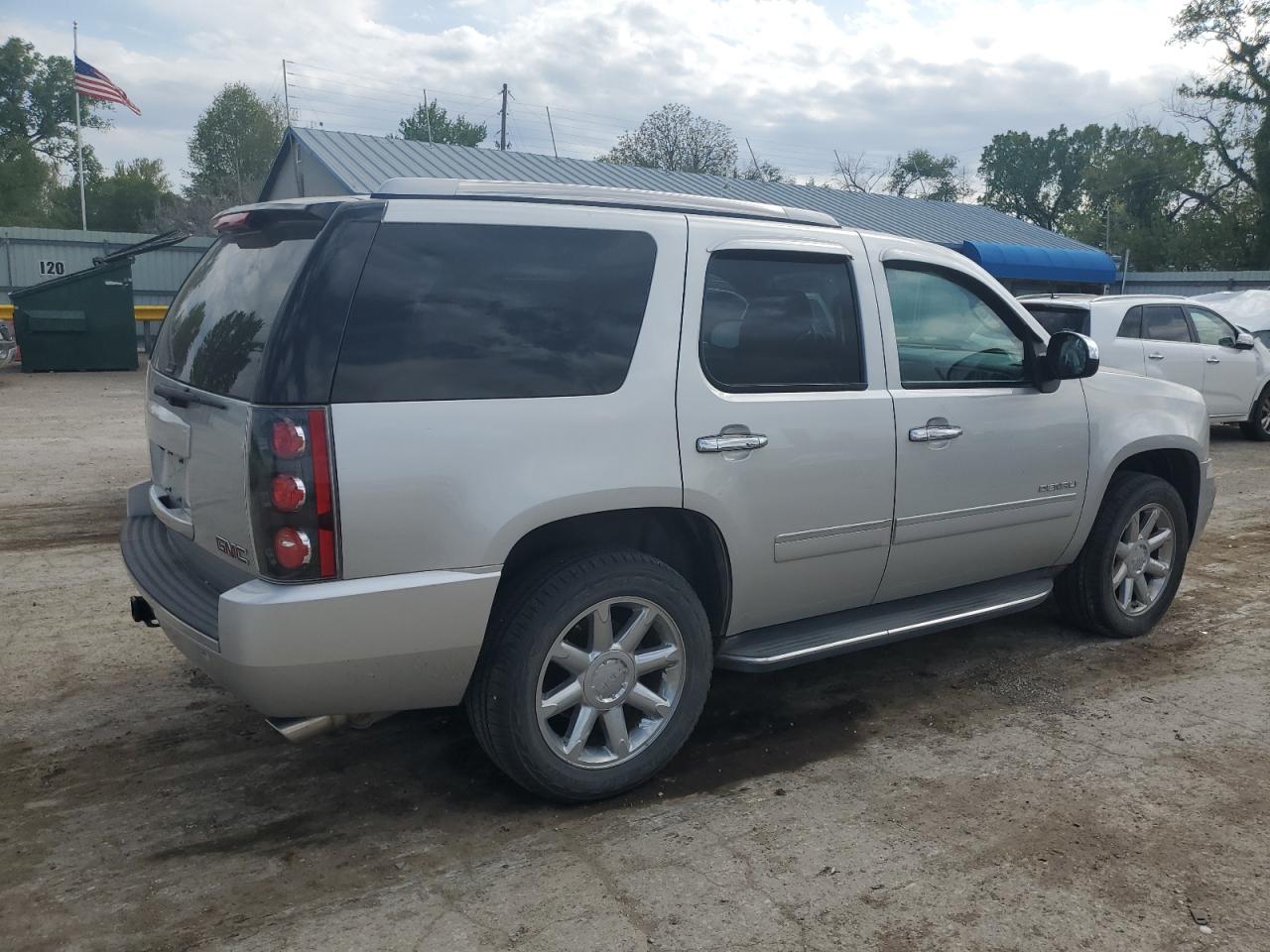 1GKS2EEF6DR339896 2013 GMC Yukon Denali